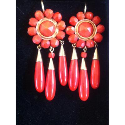 XIX Th Century - Large Earrings Facetted Coral