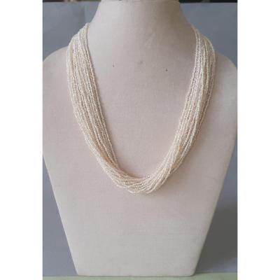 COLLIER  TORSADE de PETITES PERLES FINES KASHI  avec FERMOIR OR et GRENATS