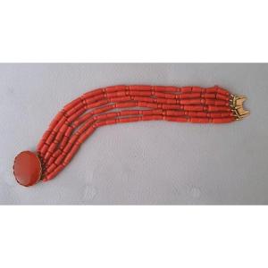 6-row Sardinian Coral Bracelet With 19th Century Gold Clasp And Agate Cabochon
