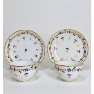 Nyon - Pair Of Cups Decorated With Cornflowers - Eighteenth Century