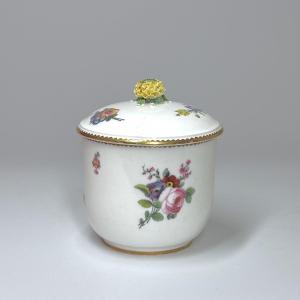 Calabre Sugar Bowl In Sèvres Porcelain - 18th Century