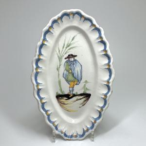 Oval Roanne Faience Platter - Eighteenth Century