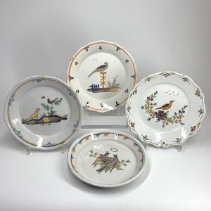 Four Nevers Earthenware Plates With Doiseaux Decoration - 18th Century