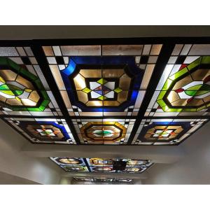 Important Lot Of Stained Glass Windows - Stained Glass - 18 Plates With Different Geometric Patterns Year 1970