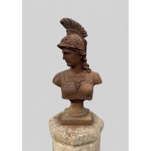 Important Cast Iron Bust Of Minerva Or Athena From The 20th Century. Antique Bust H 91 Cm
