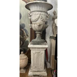 Important Marble Vase From The Late 18th Or Early 19th Century, H 105 Cm