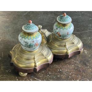 Rare Ormolu And Chinese Porcelain Inkwell From The 19th Century.
