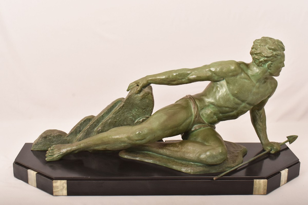 ART DÉCO, ANTICHE SCULTURE IN ANTIMONIO, UOMO CON LANCIA, RONCOURT, SCULTORE FRANCESE. (STAN94)