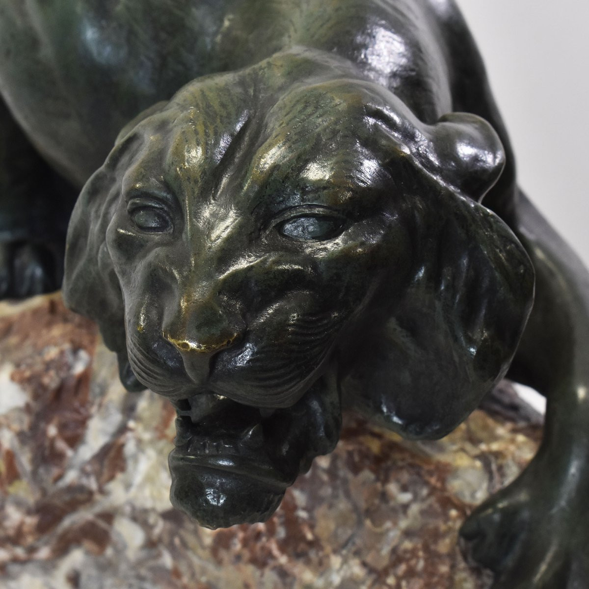ANTICHE SCULTURE IN BRONZO, GRANDE LEONESSA, GIACOMO MERCULIANO, ART DECO, XX SECOLO. (STB103)-photo-4