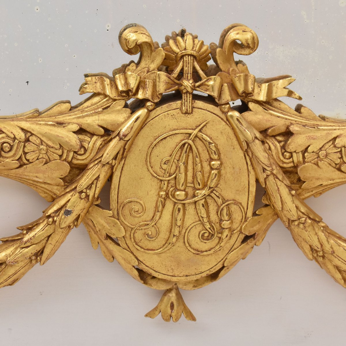 SPECCHIO ANTICO CON STEMMA, LUIGI FILIPPO, CORNICE DORATA IN LEGNO INTAGLIATO, XIX  (SPC193)-photo-4