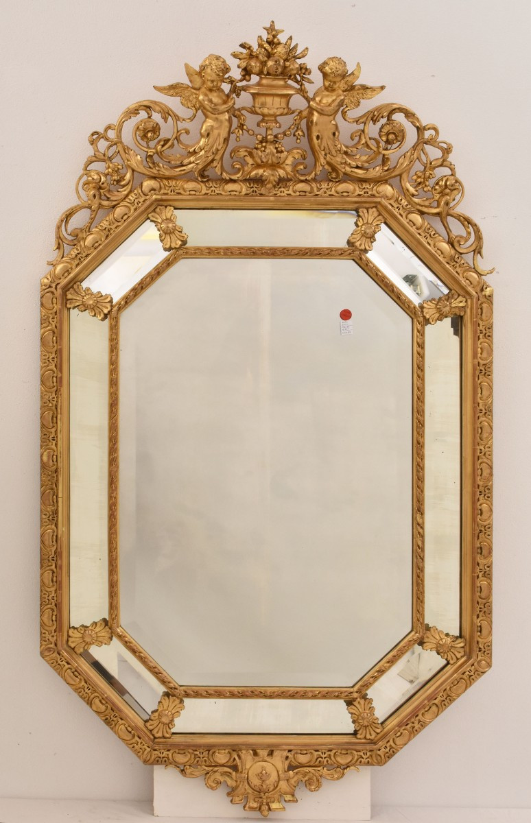 SPECCHIO ANTICO CON FIORI E PUTTI, SPECCHIERA ANTICA LUIGI FILIPPO, CORNICE DORATA, XIX SECOLO.
