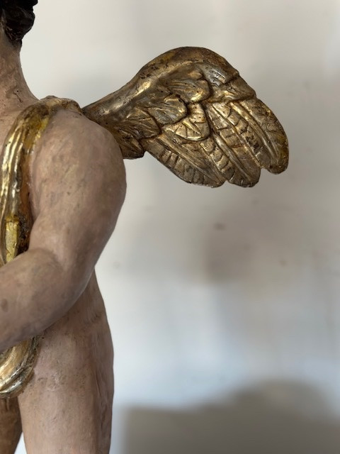 Angelo ligneo con le ali . Centro Italia epoca 600. Altezza 78 cm-photo-4