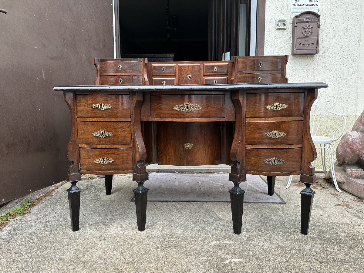Scrivania a mazzarina da centro Luigi XVI. Genova 700