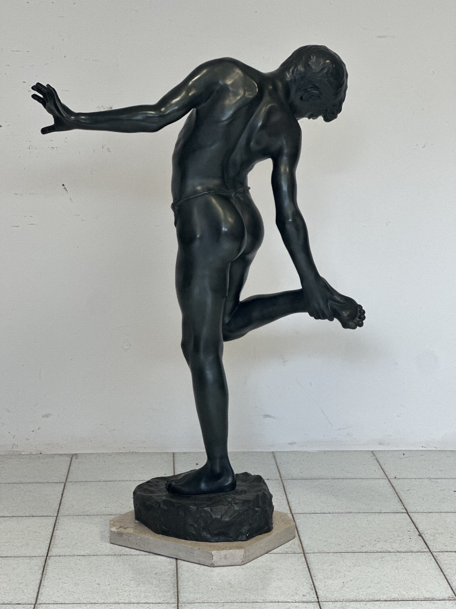 Fanciullo morso da un granchio . Bronzo. Altezza 103 cm-photo-3