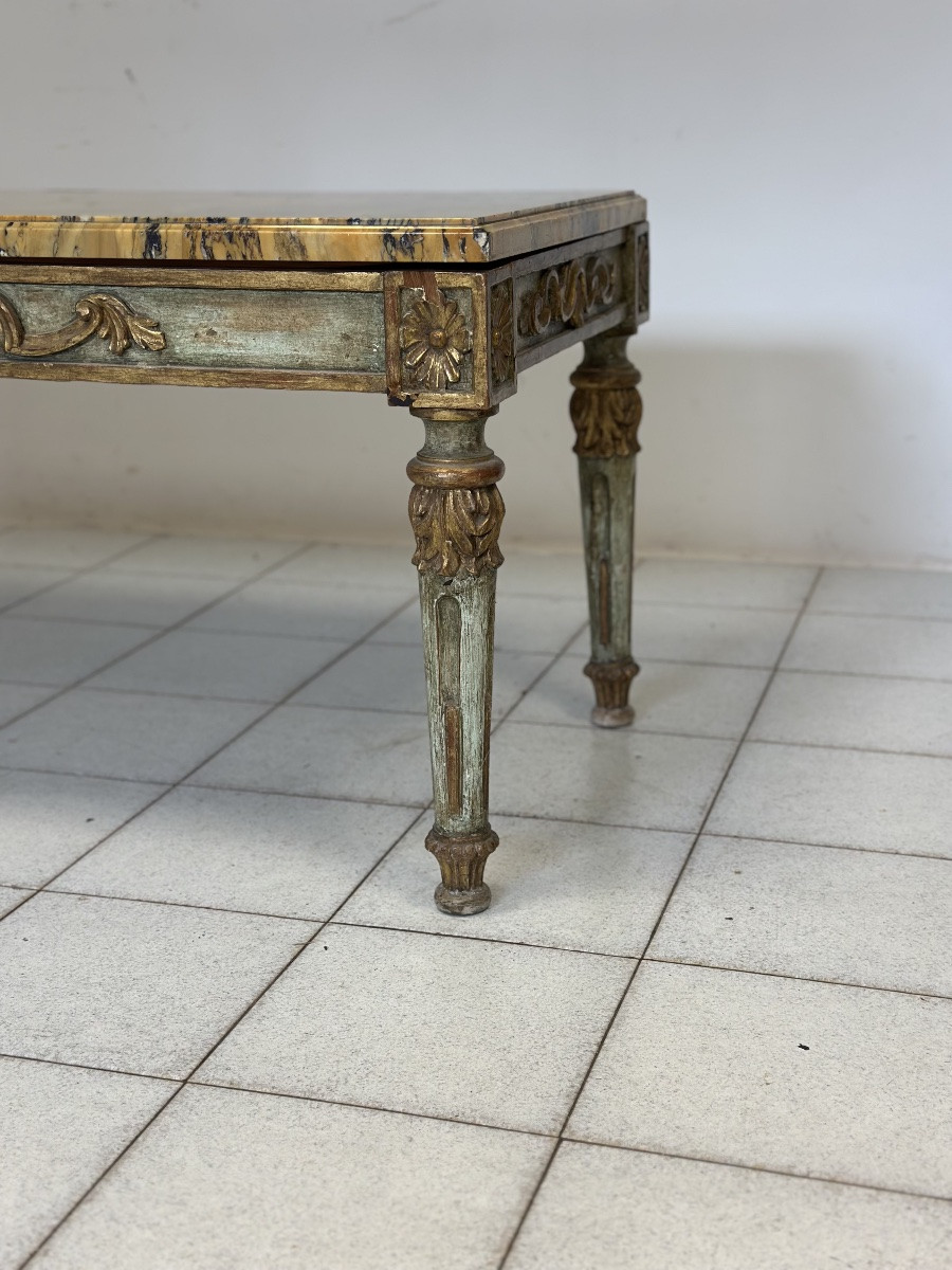 Tavolino intagliato laccato dorato Napoleone III con piano in marmo-photo-3