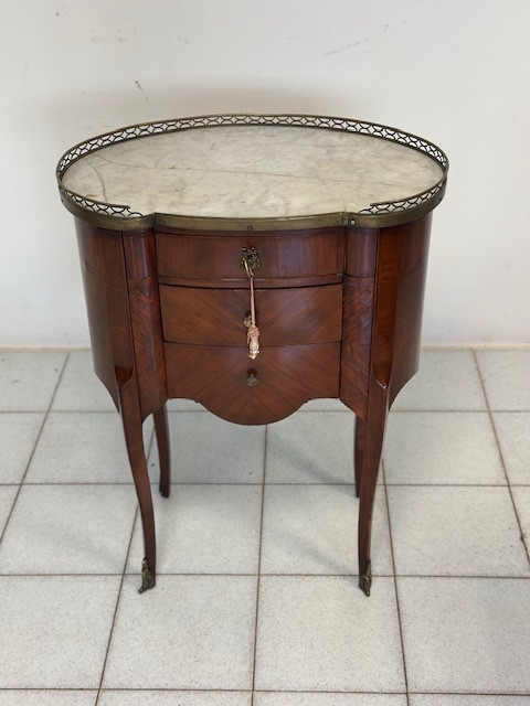 Tavolino Ovale Francese con Cassetti, del 1800 Riccamente intarsiato ( restaurato )-photo-3
