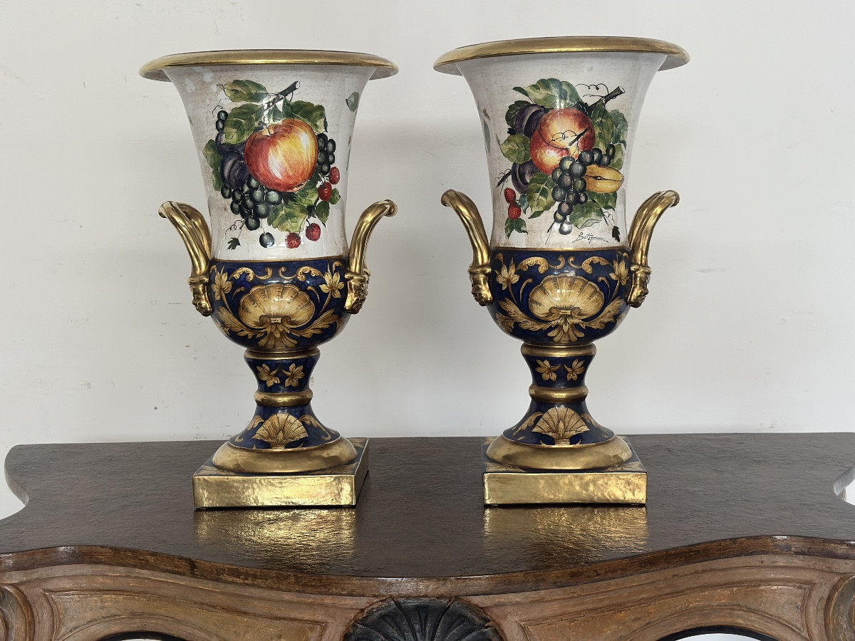 Coppia di Vasi Medicei . Batignani XX secolo 51 cm 