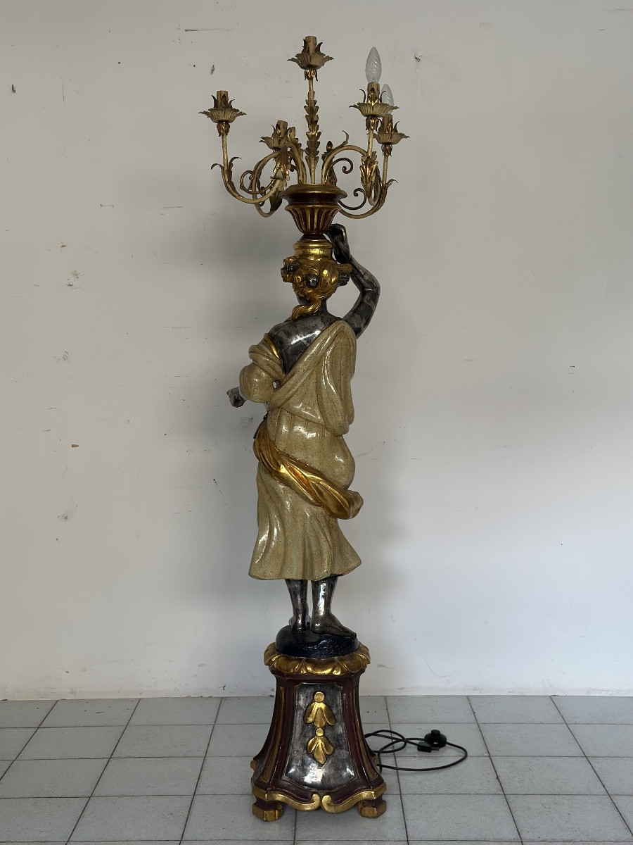 Lampada da terra. Moro di Venezia legno scolpito laccato dorato XX secolo-photo-3