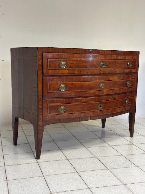 Cassettone a balestra . Verona/ Vicenza Luigi XVI. Fine 700 Prezzo di listino