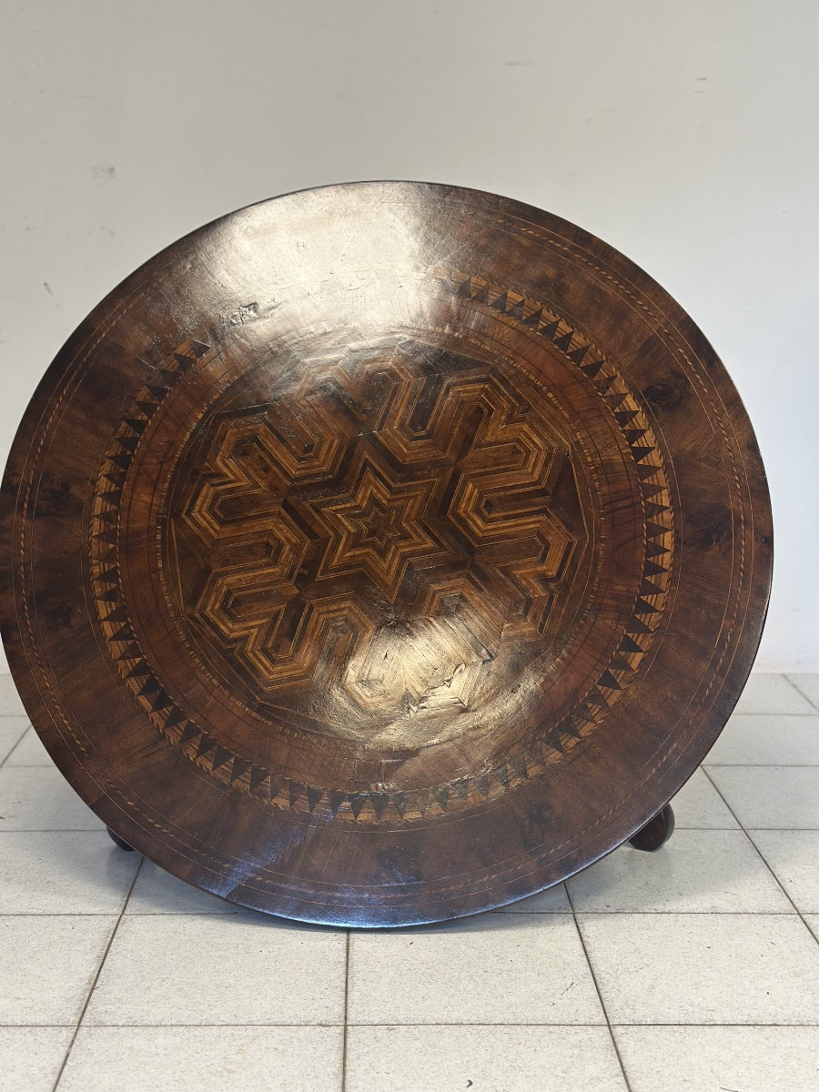 Tavolino-Rolino intarsiato rotondo seconda metà 1800