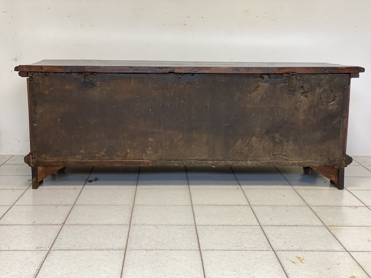 Cassapanca lombarda in noce . XVII secolo-photo-7