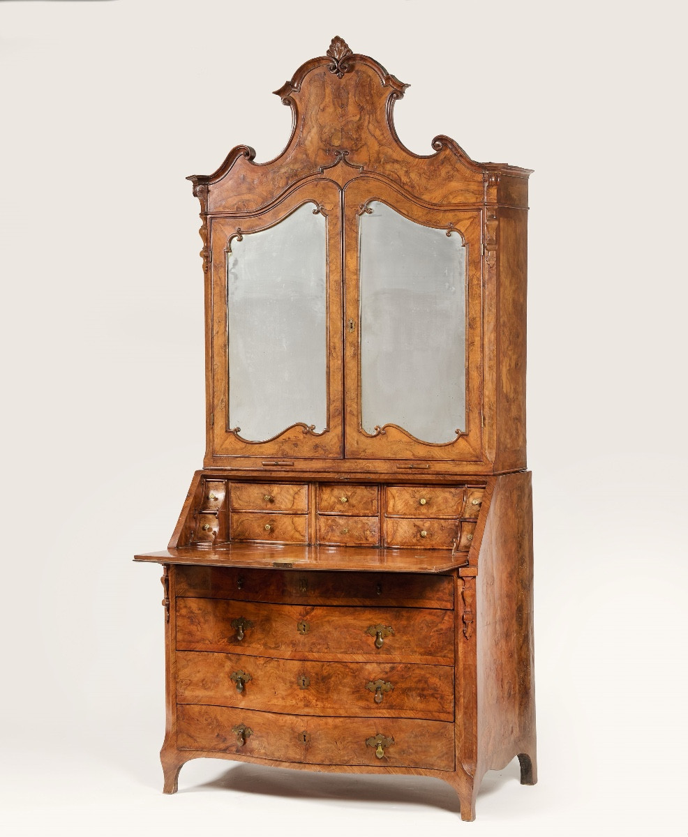 Trumeau Luigi XV mosso fronte e fianchi. Emilia / Toscana. Primi 700