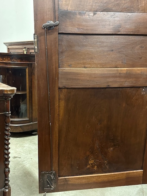 Armadio a quadrifoglio. Genova XVII secolo. Restaurato-photo-8