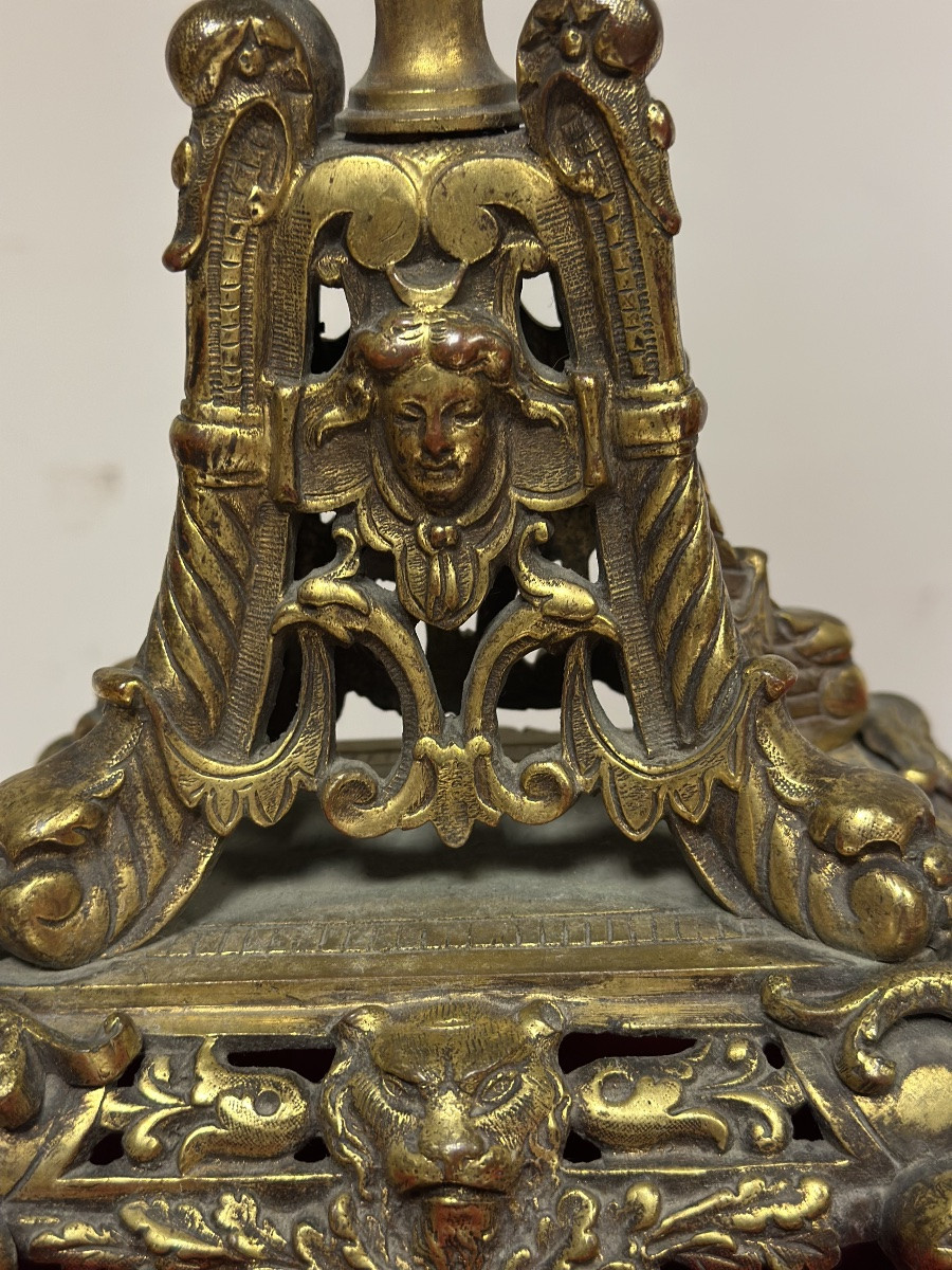 Coppia di candelieri in bronzo dorato . XIX secolo.-photo-4