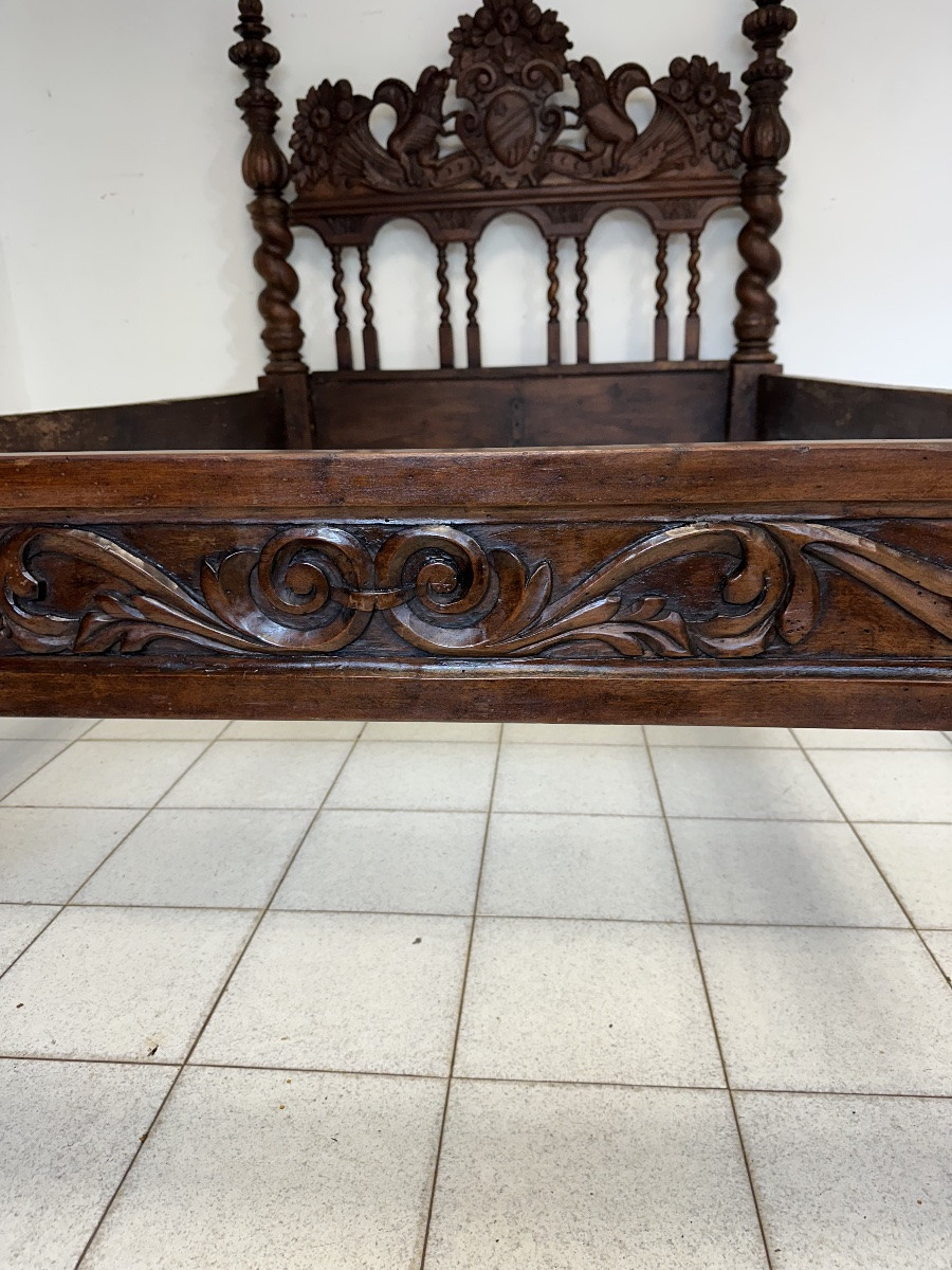 Letto scolpito in noce . Lombardia XVII secolo-photo-5