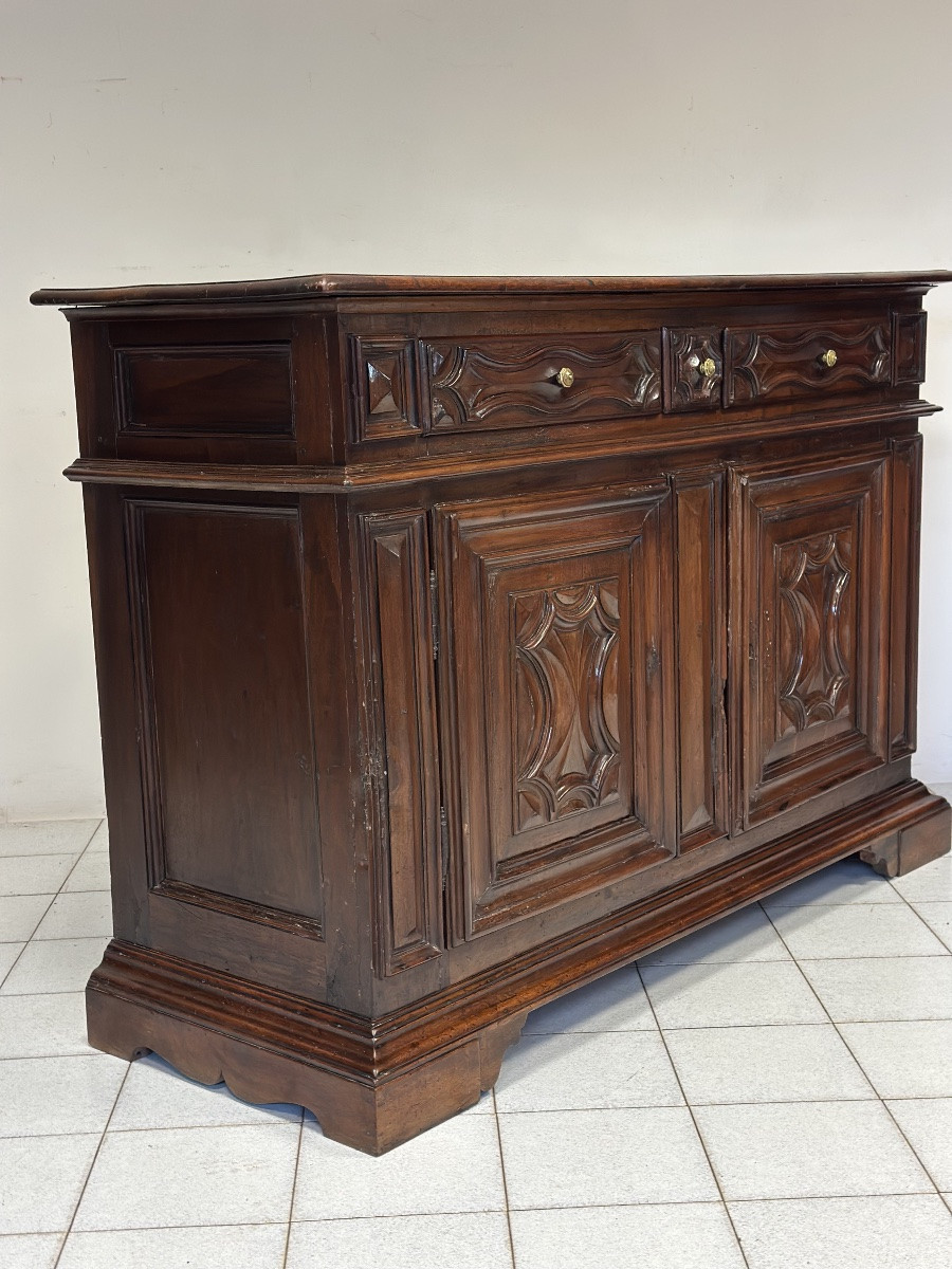 Credenza in noce. Liguria / Piemonte / inizio XVIII secolo-photo-3