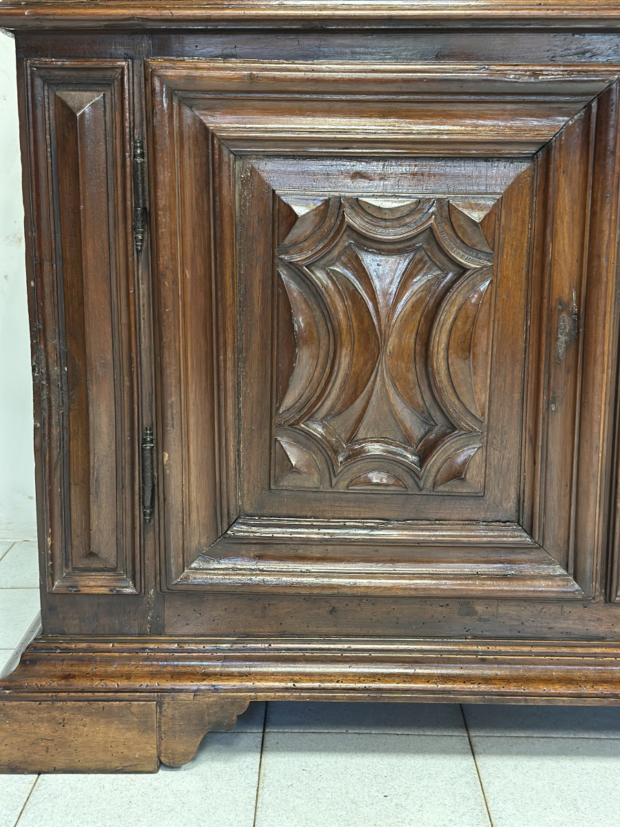 Credenza in noce. Liguria / Piemonte / inizio XVIII secolo-photo-3