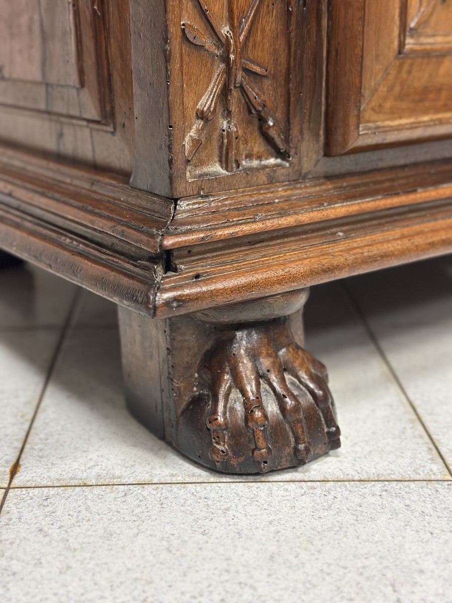 Credenza doppio corpo scolpita . Lombardia XVII secolo-photo-4