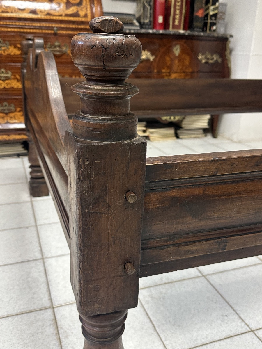 Letto lombardo Luigi XIV in noce . Epoca 600-photo-4