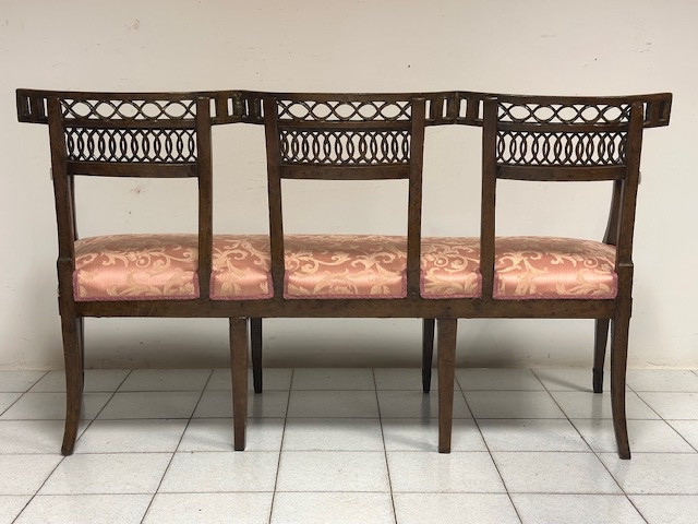 Divano Luigi XVI in noce. Venezia fine 700 Prezzo di listino-photo-5