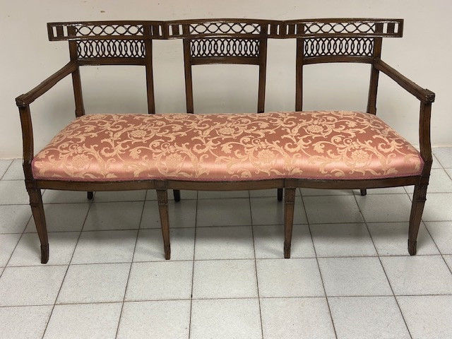 Divano Luigi XVI in noce. Venezia fine 700 Prezzo di listino-photo-8