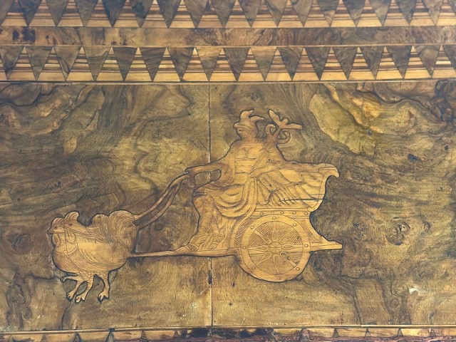 Tavolo intarsiato . Rolo XIX secolo-photo-7