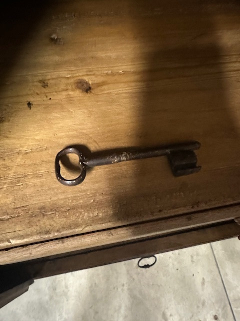 Armadio provenzale in noce . XVIII secolo ( restaurato )-photo-4