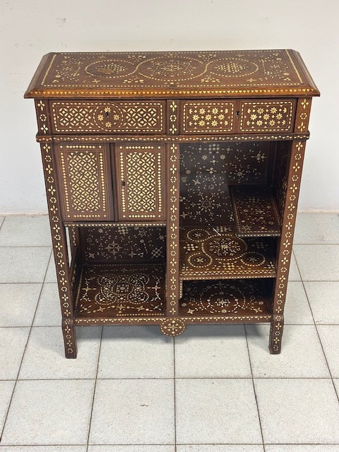 Credenza intarsiata alla maniera di Adriano Brambilla . Milano fine XIX secolo-photo-8