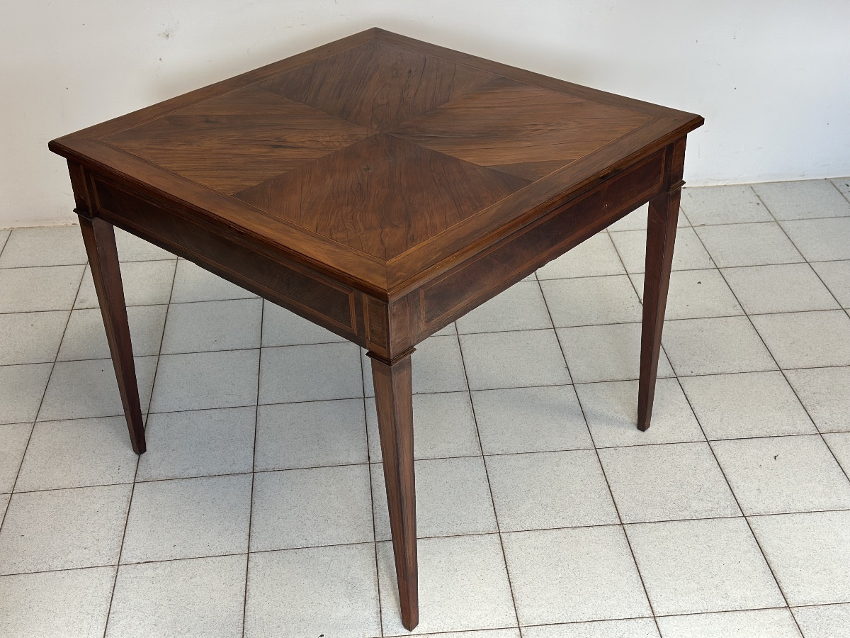 Tavolino Luigi XVI . XVIII secolo