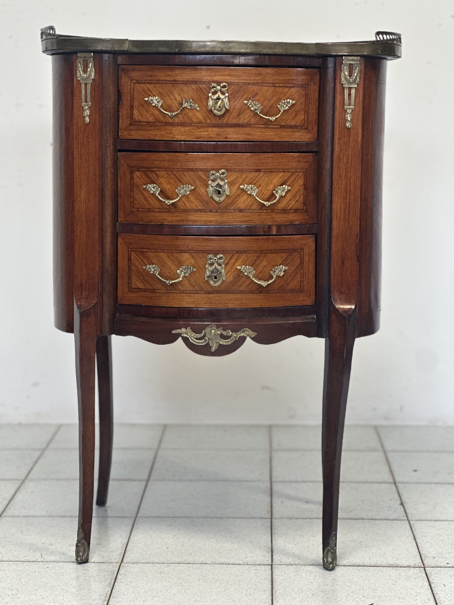 Mobiletto a fagiolo da centro . Napoleone III fine 800 restaurato