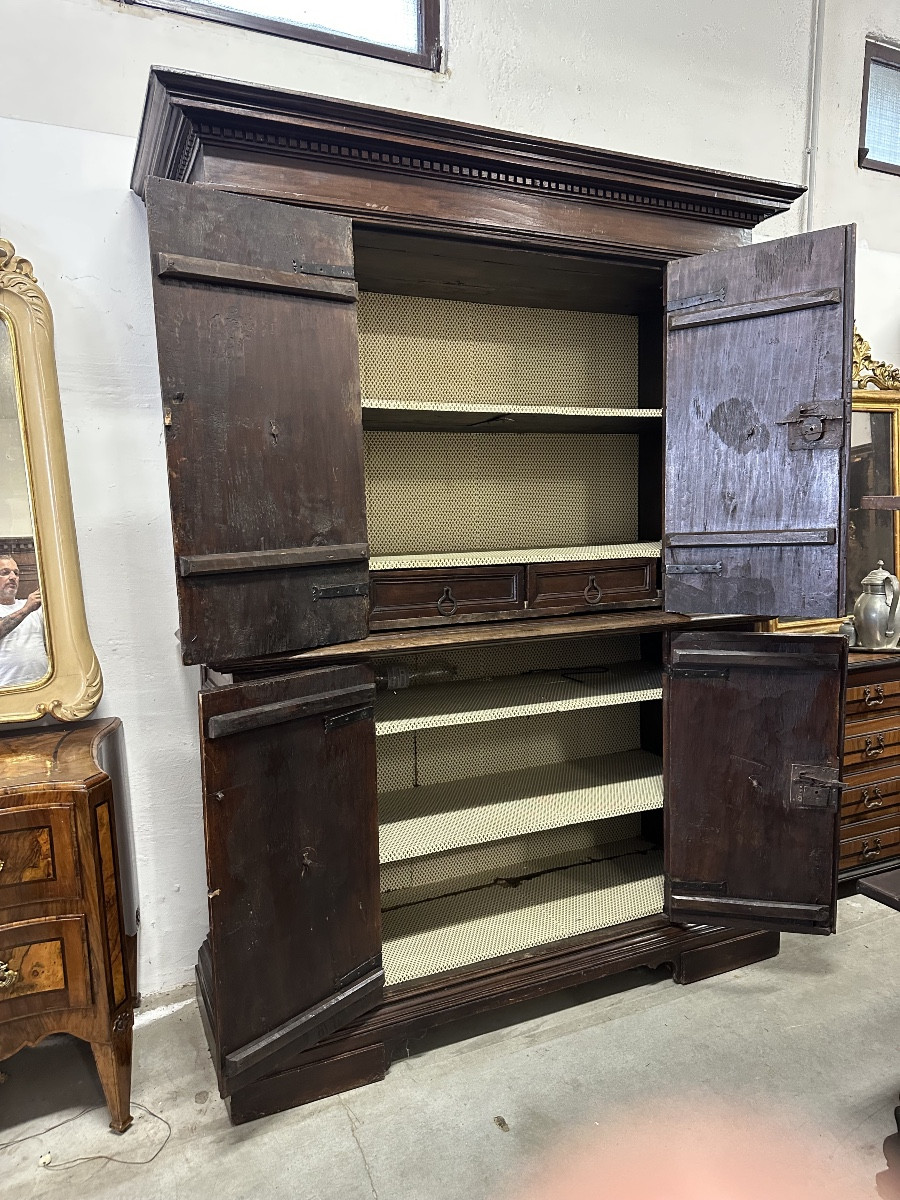Credenza doppio corpo . Emilia Modena Bologna prima metà dell’ 600-photo-2
