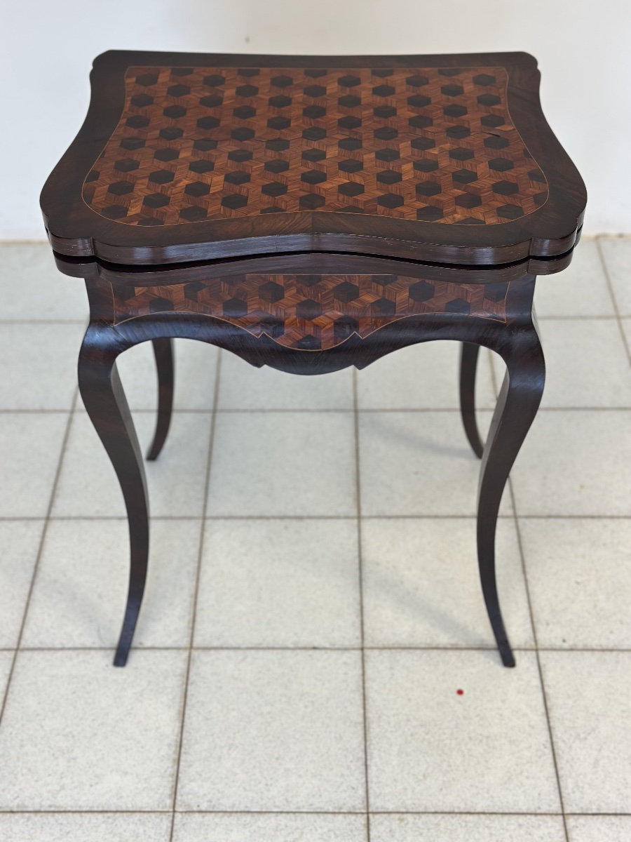 Piccolo tavolo da gioco Carlo X in legno lastronato ed intarsiato in varie essenze. XIX secolo -photo-8
