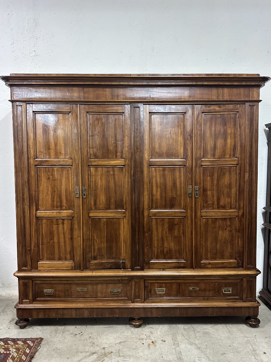 Armadio Carlo X quattro porte lombardo noce . Milano prima metà 800-photo-1