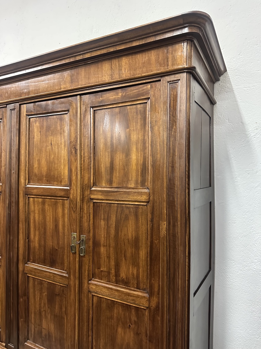 Armadio Carlo X quattro porte lombardo noce . Milano prima metà 800-photo-2