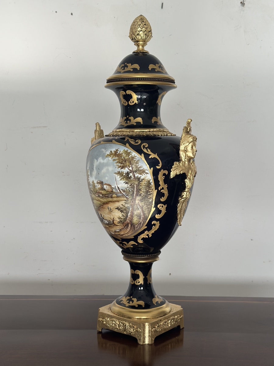 Vaso in porcellana e bronzo dorato. Parigi epoca 800. H 72 cm-photo-4