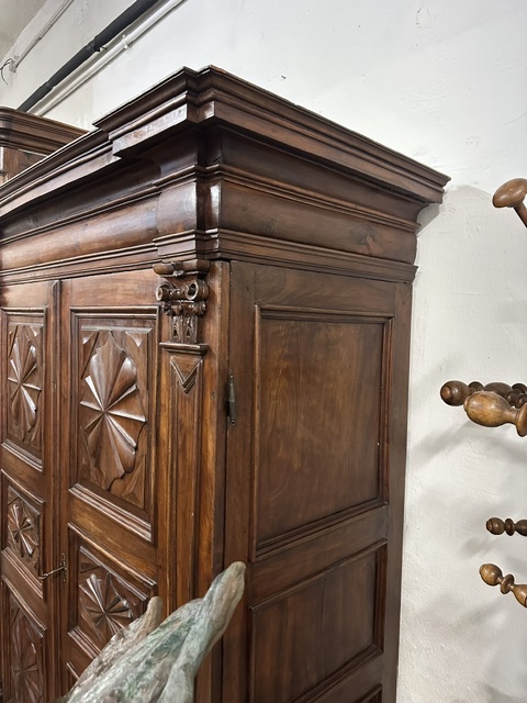 Armadio Luigi XIV noce Genova fine XVII secolo-photo-3