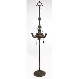 Lucerna fiorentina da terra in bronzo H 180 cm. Inizio XIX secolo