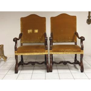 Coppia di troni a ossa di montone . Lombardia fine 600