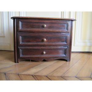 Walnut Master's Commede XVIII