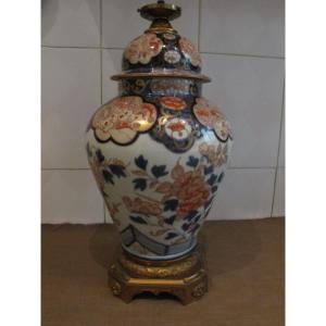 19th Century Japanese Porcelain Vase 